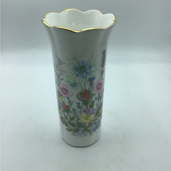 Aynsley Wild Tudor vase. Fluted gold trim - Picture 3 of 5
